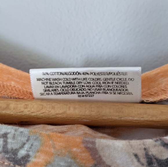 Bobbie Brooks Peach Floral Top 1X - Picture 5 of 7